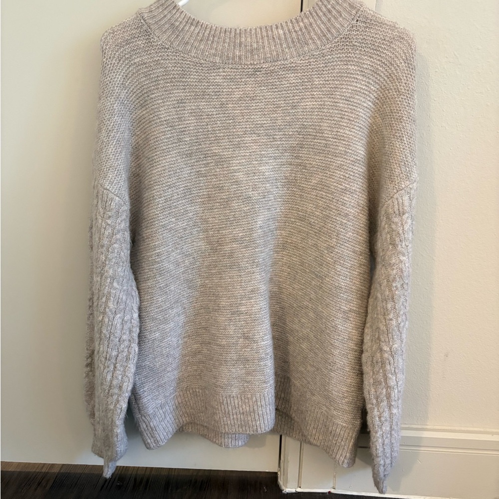 Vigoss Light Gray Women's Sweater